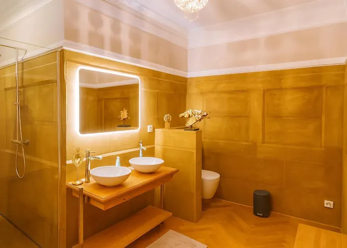 La Cotonniere Downtown *