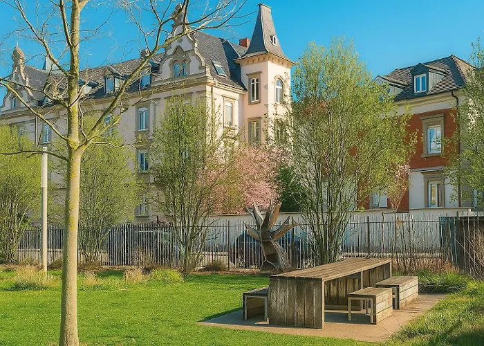 La Cotonniere Downtown